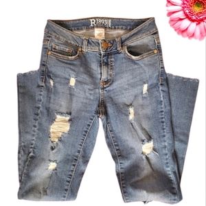 Roedbuck & Co Women's Roll Cuff Distressed Jeans. Sz 4